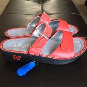NWT Alegria by PG Lite sandals